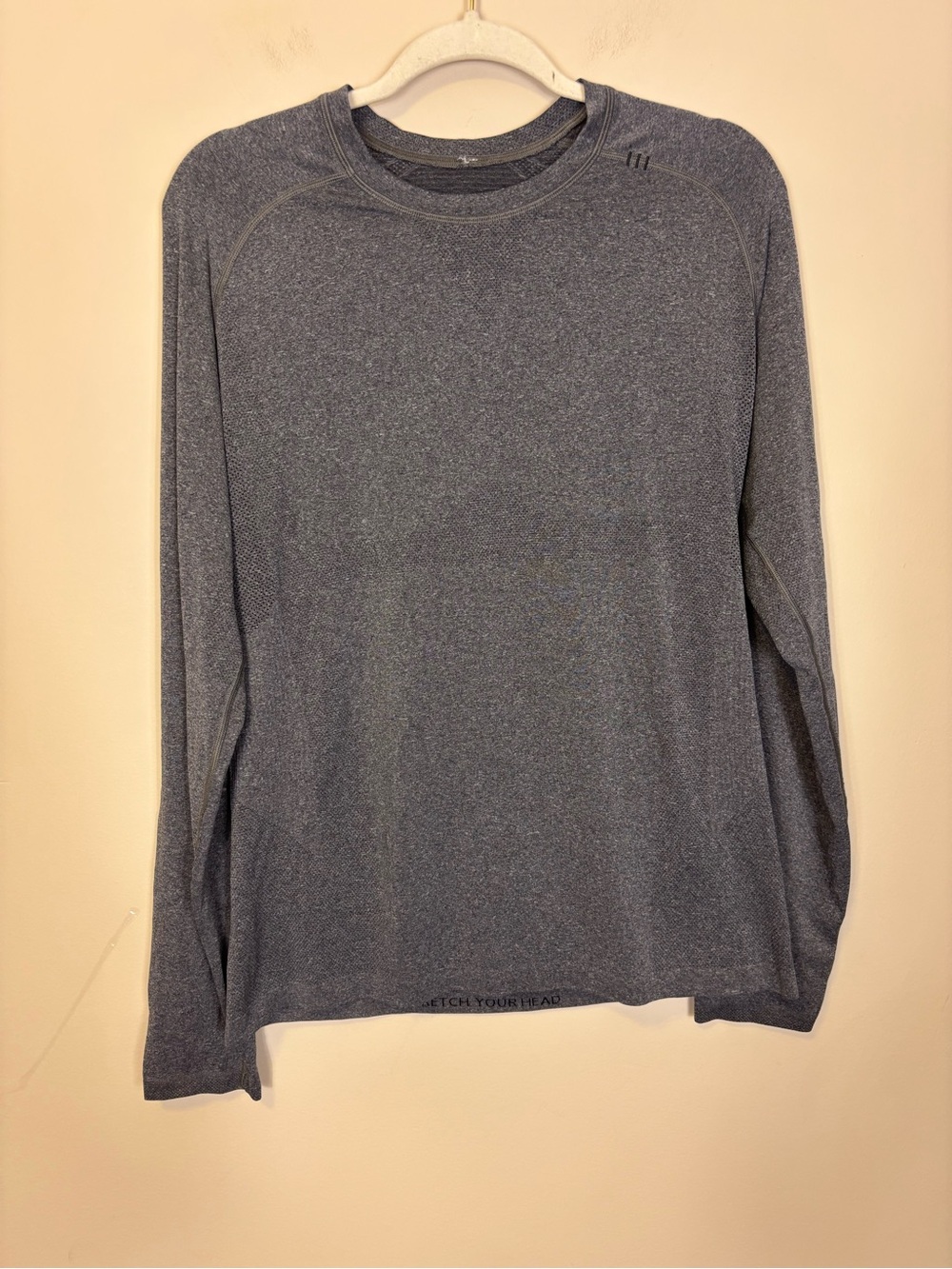 lululemon athletica Men's Long-Sleeve Workout Top- Heather Grey Medium